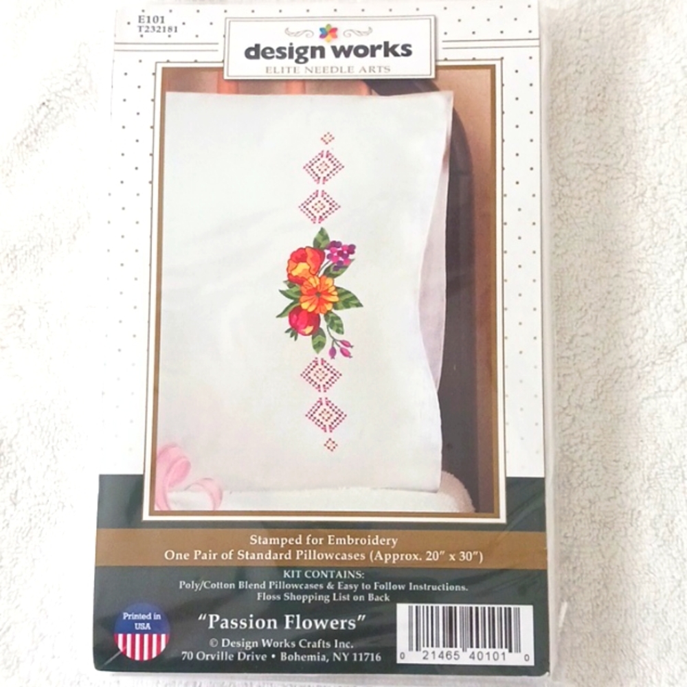 Design Works Stamped Pillowcases Kit Passion Flowers